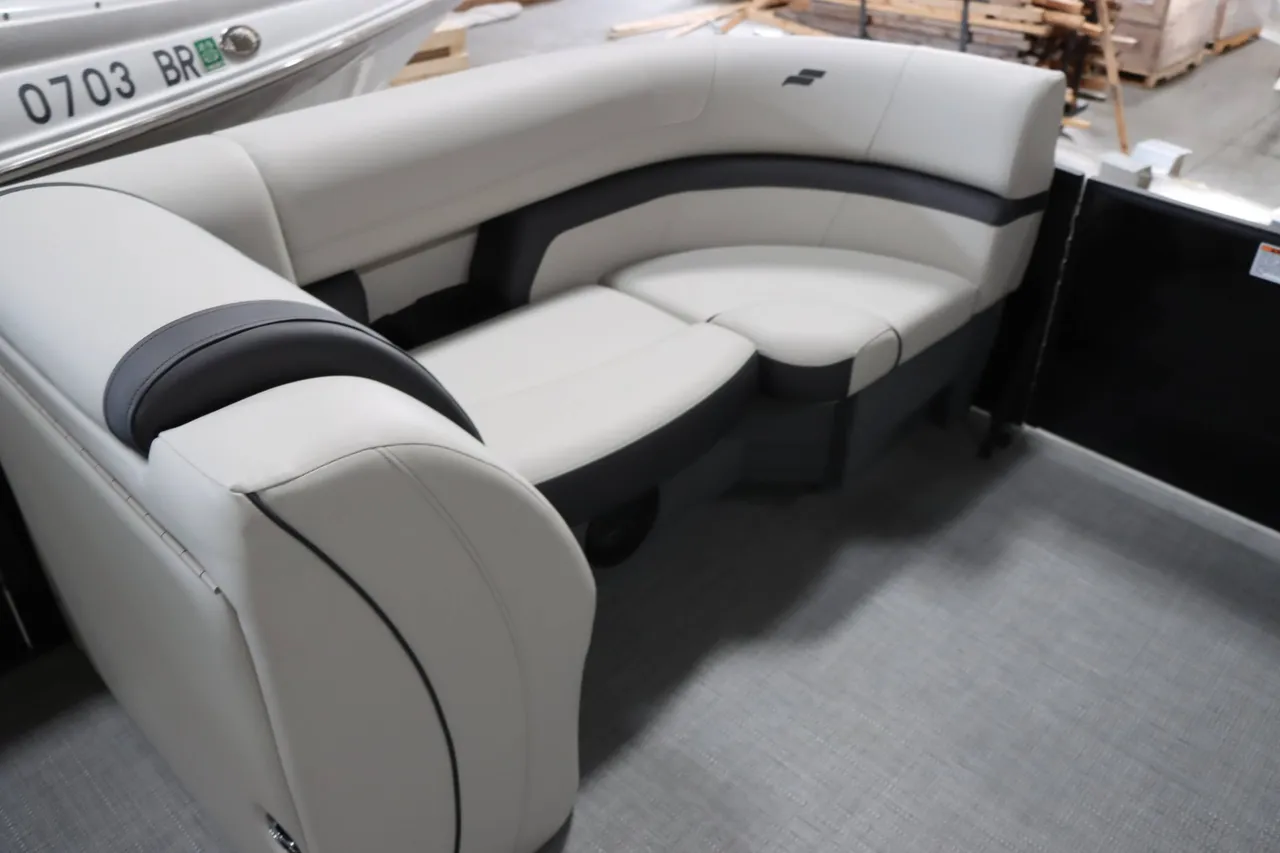 Boat Image 12