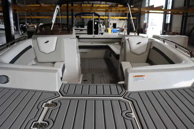 Boat Thumbnail 5