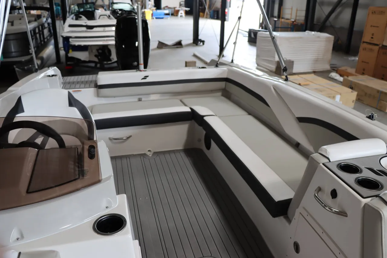 Boat Image 7