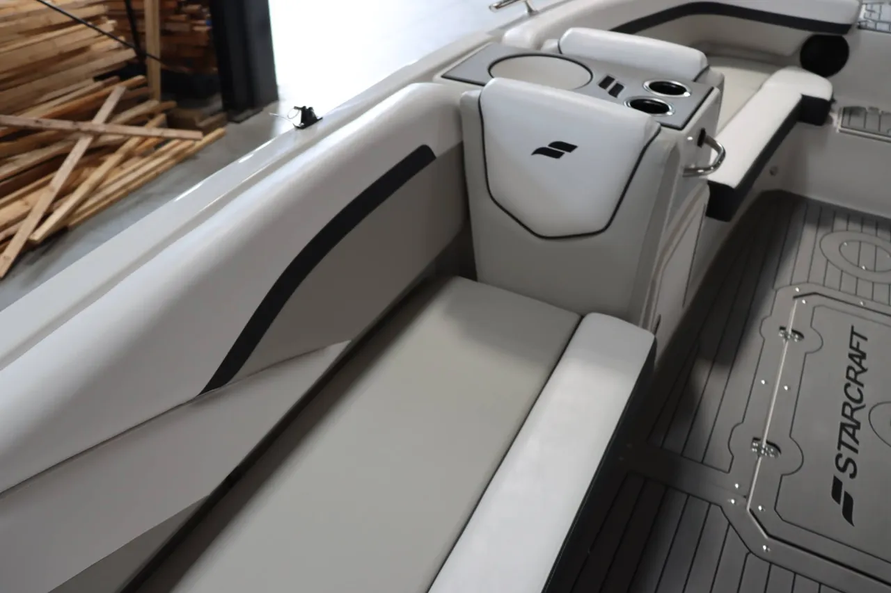 Boat Image 12