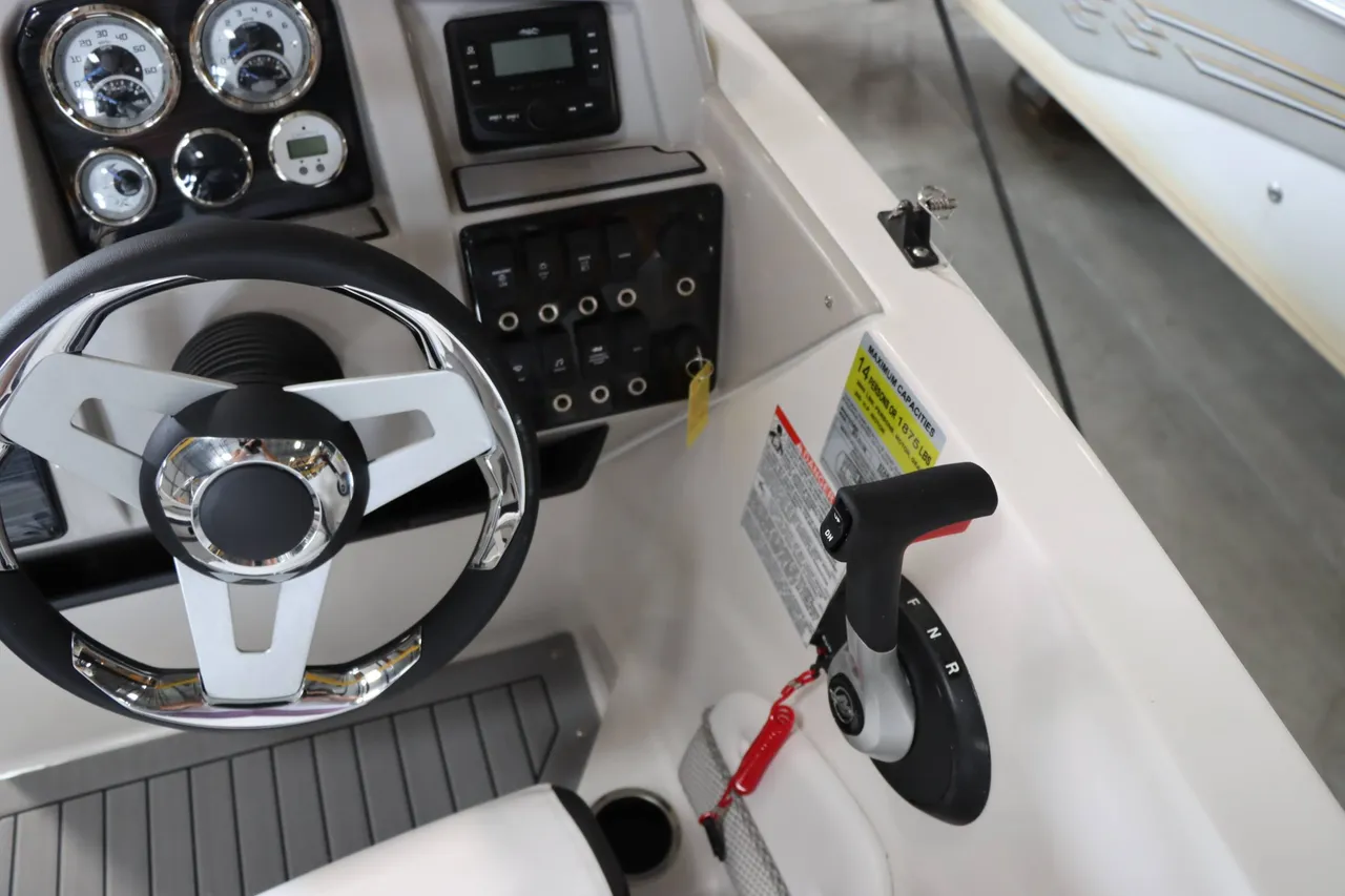 Boat Image 15