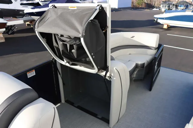 Boat Thumbnail 9