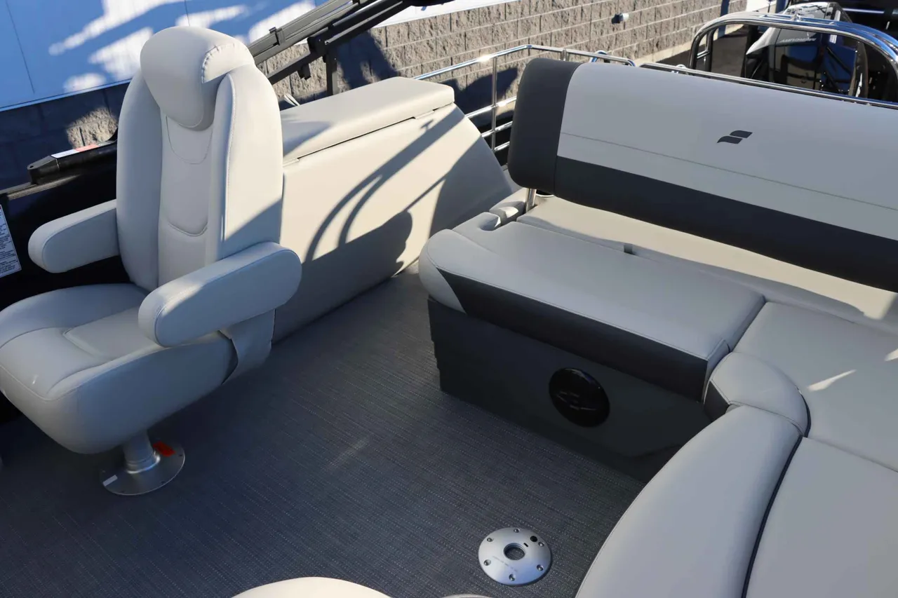 Boat Image 13