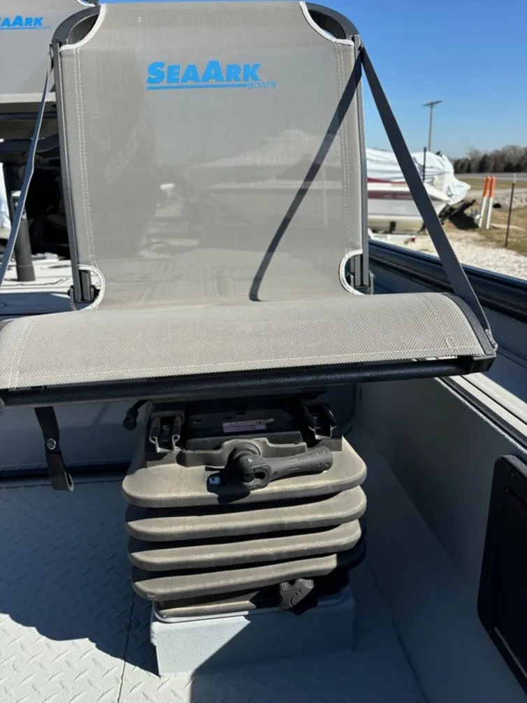 2025 Seaark Flex 19
