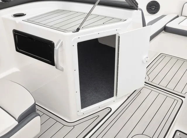 Boat Thumbnail 8